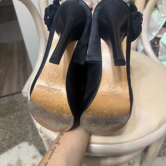 Elegant Black Women's Heels - Picture 4 of 6